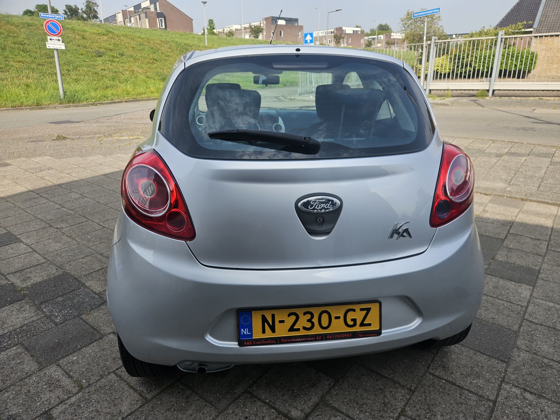 47038918-20.jpg