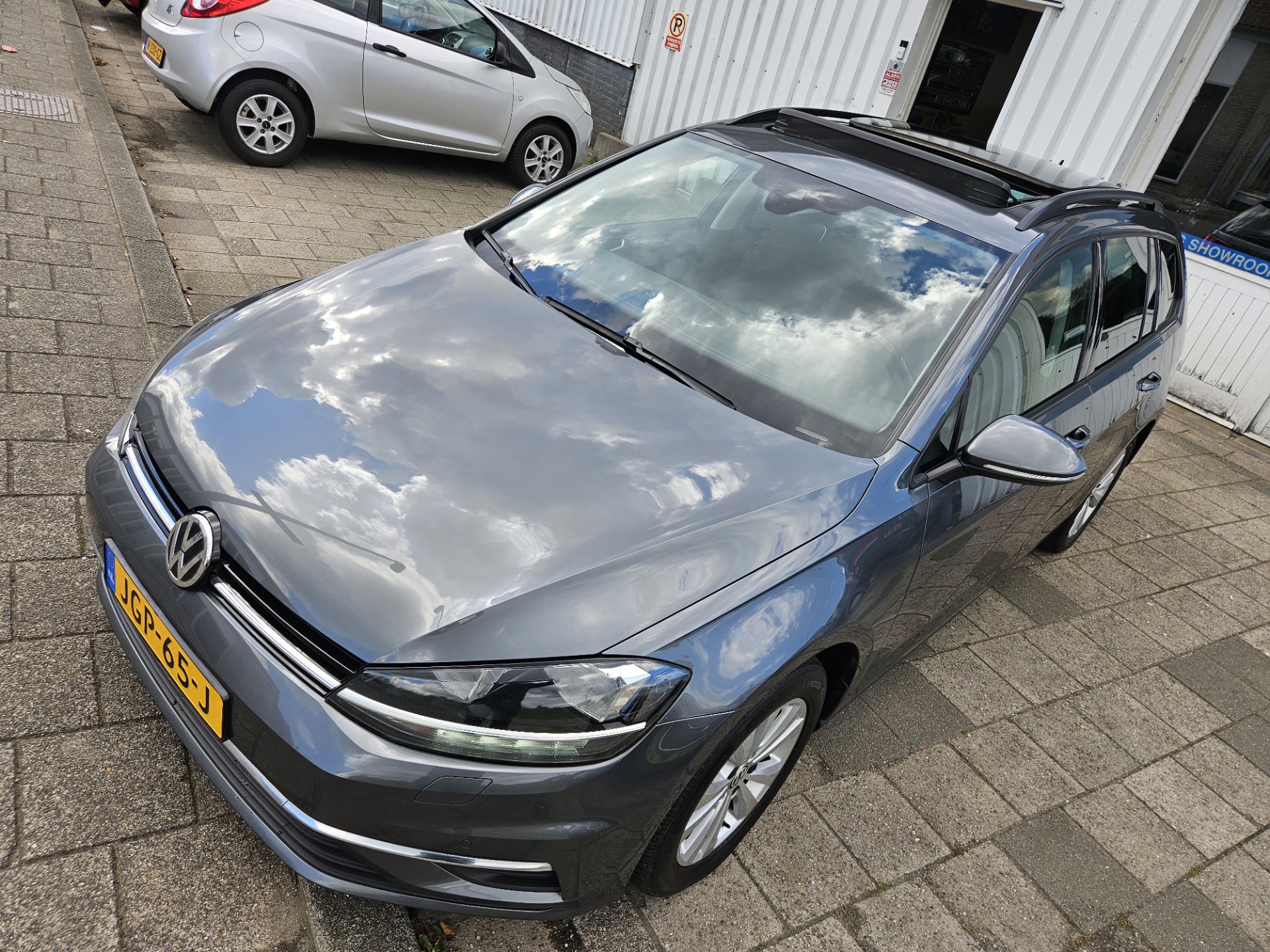 47991159-5.jpg
